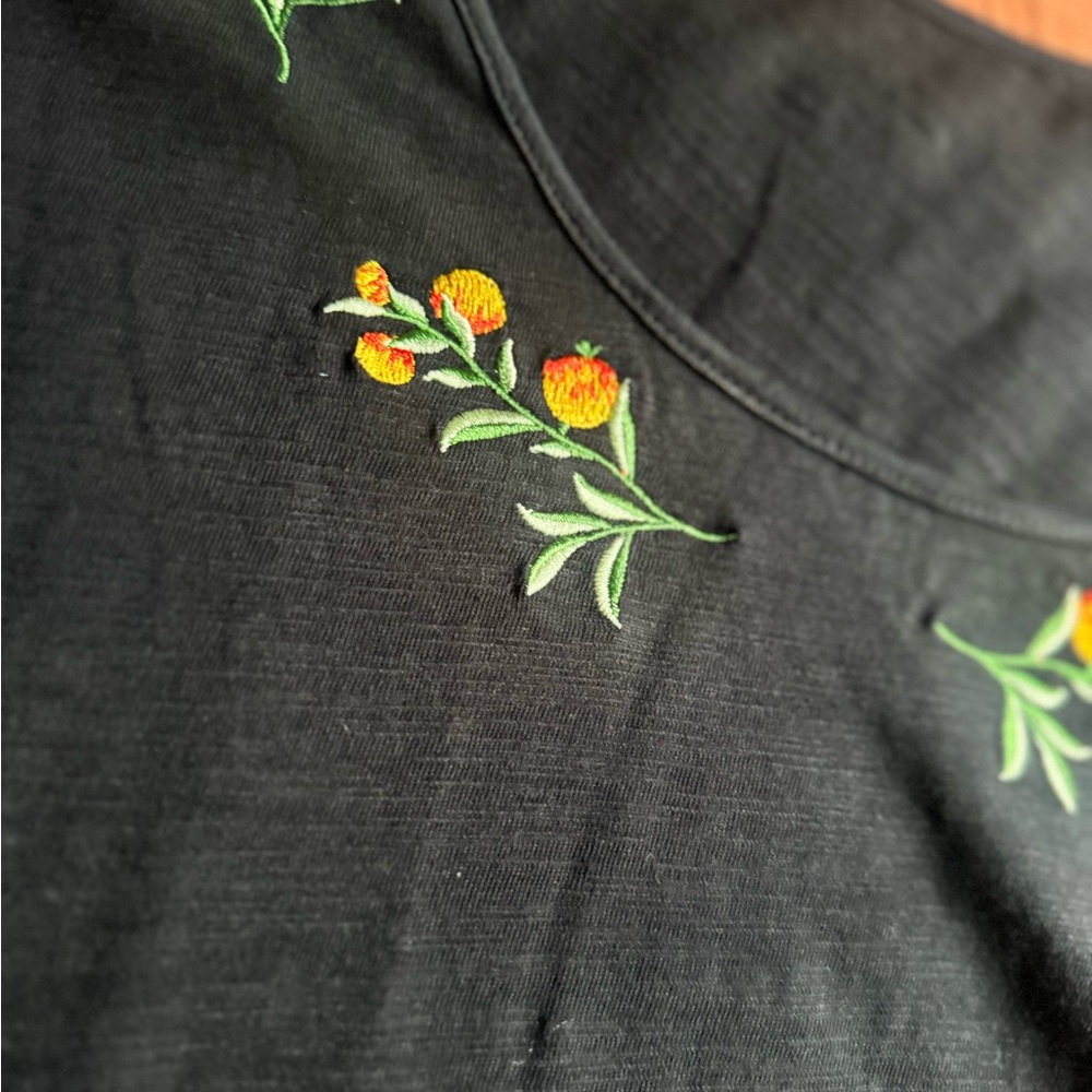Embroidered Black Short Sleeve Tee